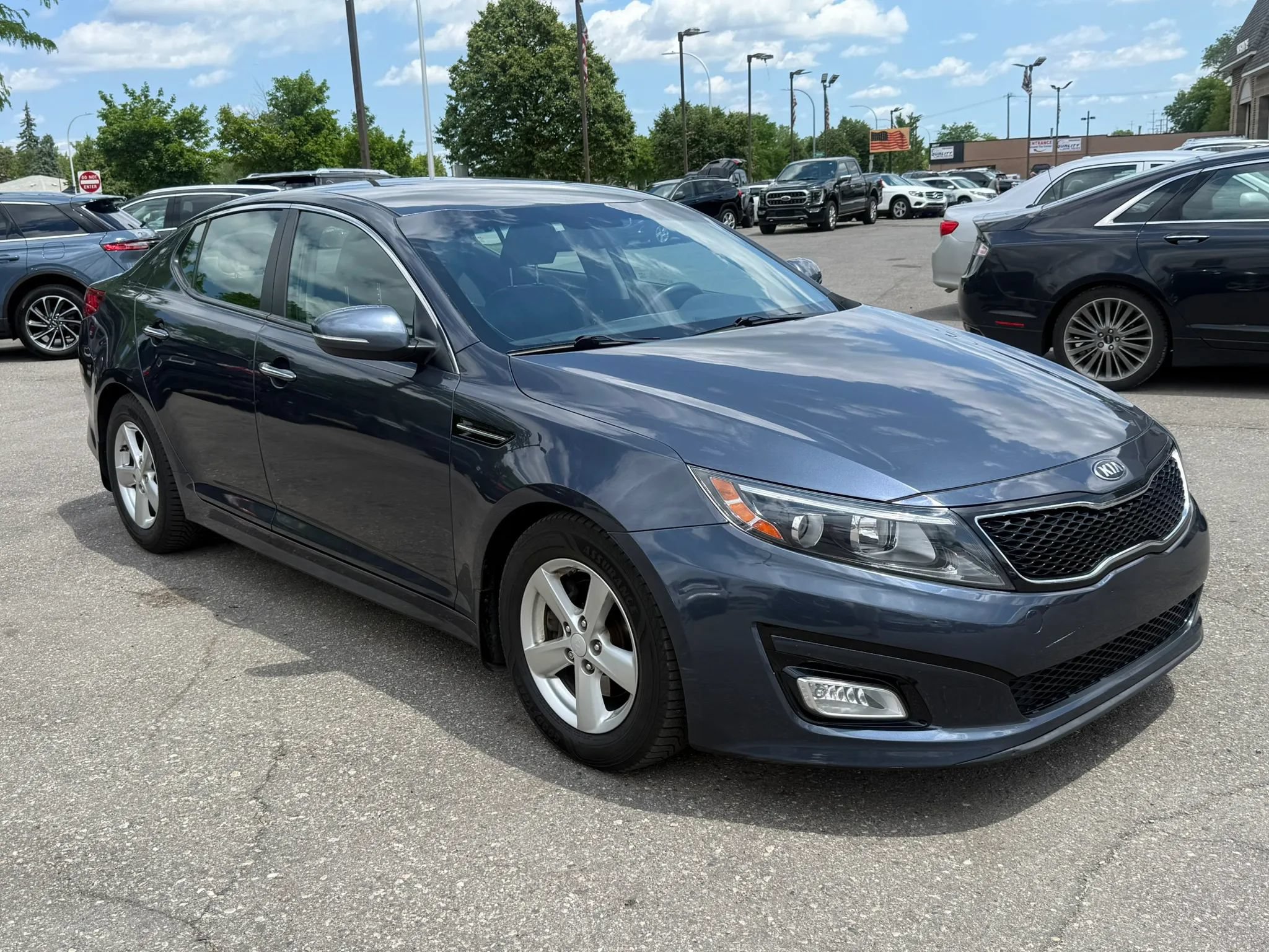 Used 2015 Kia Optima LX FWD image 3