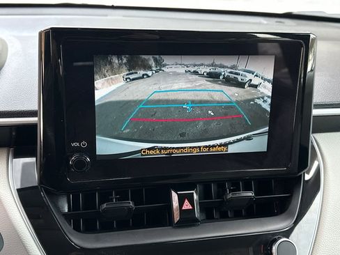 Certified 2024 Toyota Corolla Cross L image 25