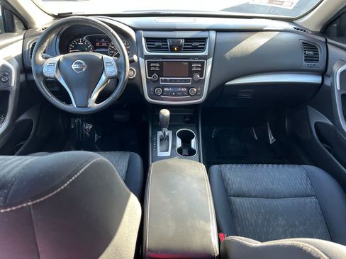 Used 2017 Nissan Altima 2.5 SV image 29
