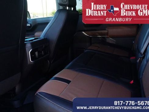 Used 2020 Chevrolet Silverado 1500 High Country w/ Technology Package image 21