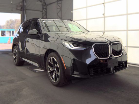 Used 2025 BMW X3 xDrive30i w/ Premium Package AWD/4WD image 3