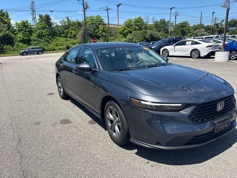 Used 2023 Honda Accord EX image 3