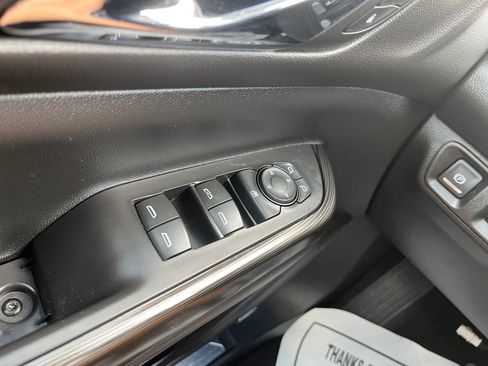 Used 2019 GMC Acadia SLT FWD image 23