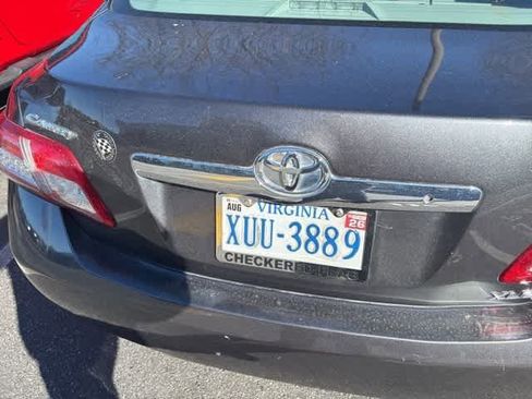 Used 2011 Toyota Camry XLE image 10