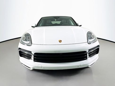 Certified 2022 Porsche Cayenne Coupe image 6