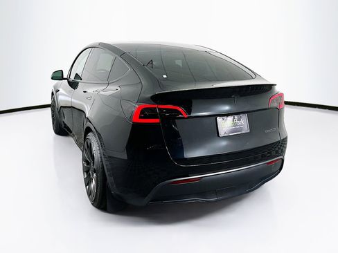 Used 2023 Tesla Model Y Performance image 5