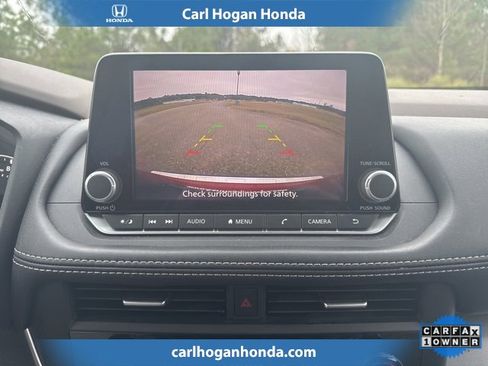 Used 2023 Nissan Rogue SV image 22