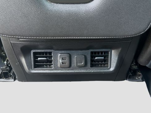 Used 2022 Chevrolet Silverado 1500 RST RWD image 22