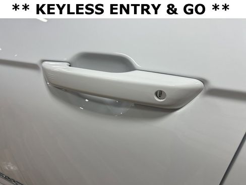 Certified 2024 Jeep Grand Cherokee L Limited w/ Luxury Tech Group II image 27