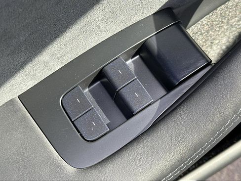 Used 2024 Tesla Model 3 Long Range image 32