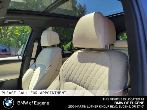 Used 2024 BMW X5 xDrive40i w/ M Sport Package AWD/4WD image 25