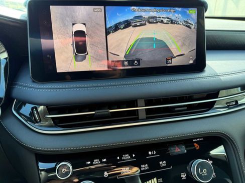 New 2026 INFINITI QX60 Luxe w/ Dark Cargo Package image 18