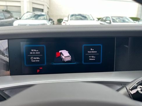 New 2025 Volkswagen Tiguan SE AWD/4WD image 18