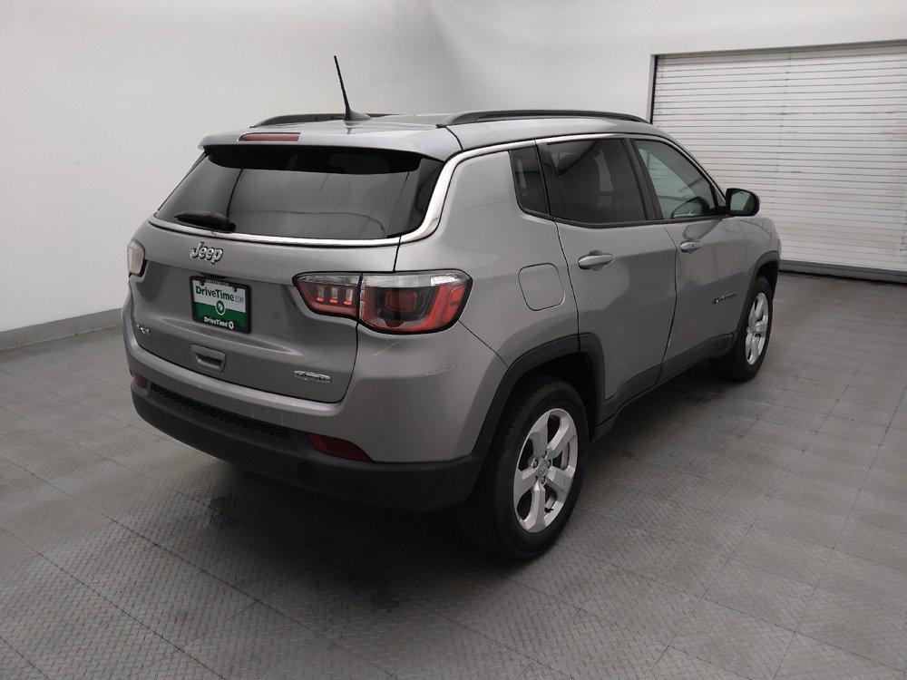 Used 2019 Jeep Compass Latitude AWD/4WD image 9