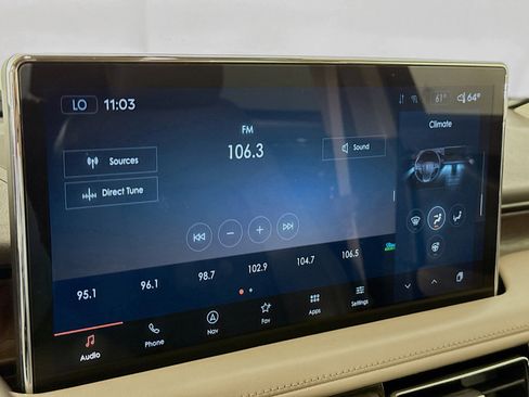 Used 2021 Lincoln Nautilus Reserve w/ Equipment Group 201A image 17