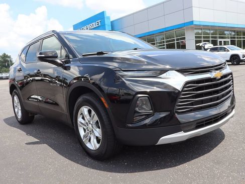 Used 2021 Chevrolet Blazer LT FWD image 2