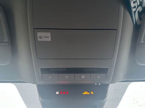 Used 2025 MAZDA CX-50 AWD 2.5 S w/ Preferred Package image 19