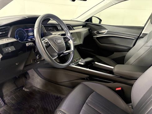 Used 2022 Audi e-tron Premium AWD/4WD image 22