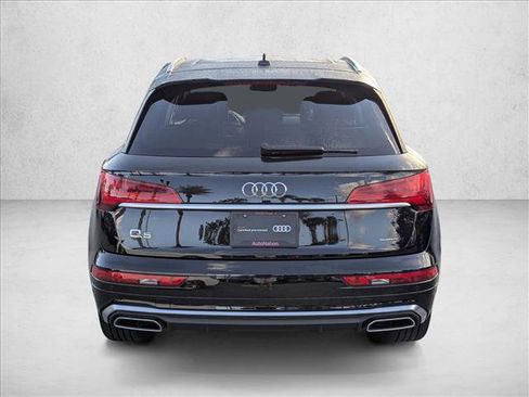 Certified 2025 Audi Q5 2.0T Premium Plus w/ Premium Plus Package image 7