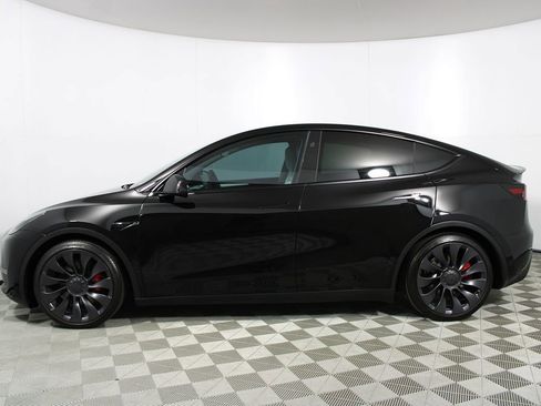 Used 2024 Tesla Model Y Performance image 30
