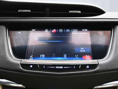 Used 2017 Cadillac XT5 Luxury w/ Driver Awareness Package image 33