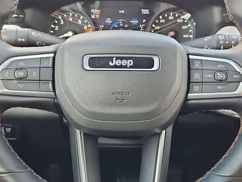 Used 2022 Jeep Compass Limited image 23