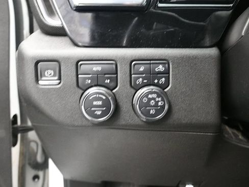 Used 2023 Chevrolet Silverado 1500 LTZ AWD/4WD image 19