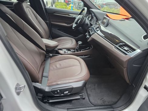 Used 2016 BMW X1 xDrive28i image 11