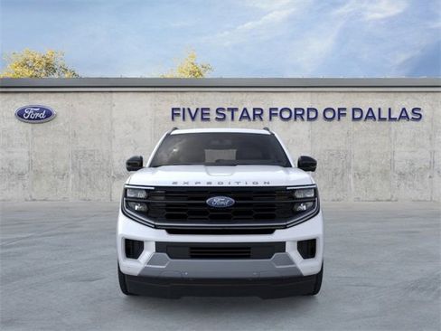 New 2025 Ford Expedition Platinum w/ Driver's Package image 6