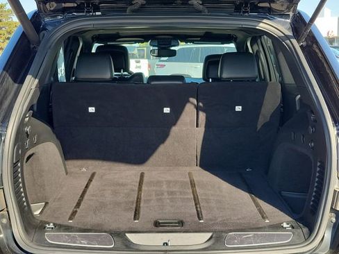 Used 2017 Jeep Grand Cherokee Limited image 6