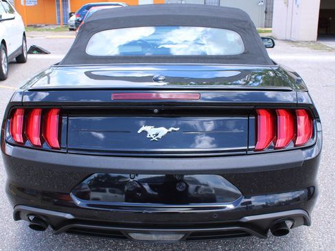 Used 2018 Ford Mustang Premium RWD image 7