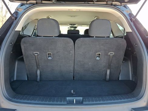 Used 2023 Kia Sorento LX image 30