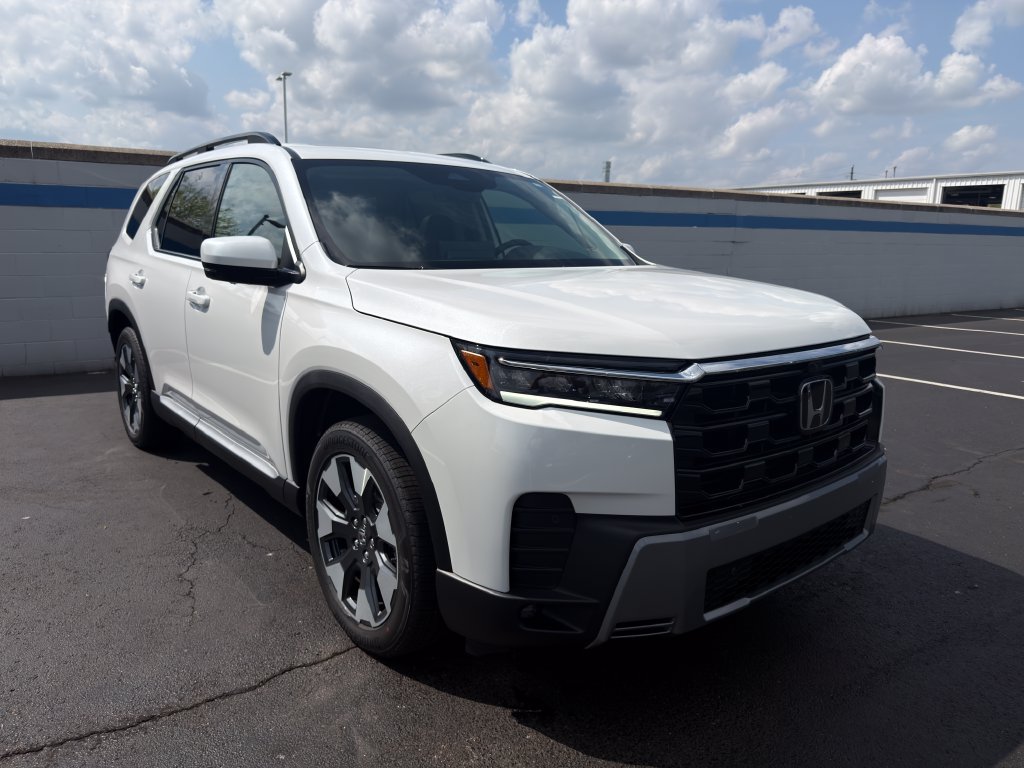 New 2026 Honda Pilot Touring image 7