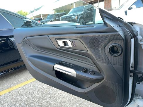 Used 2024 Ford Mustang Premium image 16