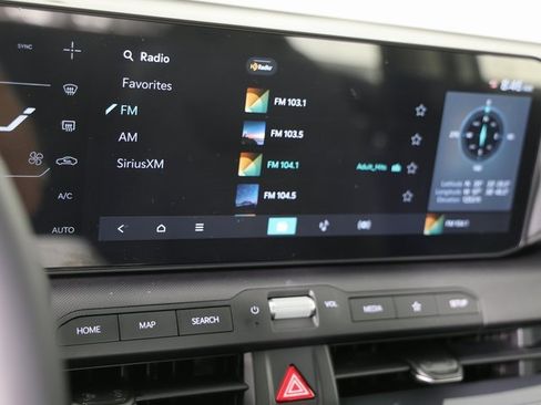 Used 2025 Kia K4 EX image 16