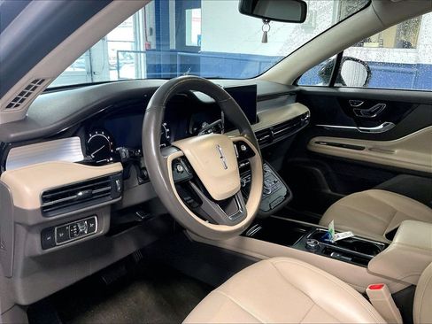 Used 2020 Lincoln Corsair AWD w/ Equipment Group 101A image 8