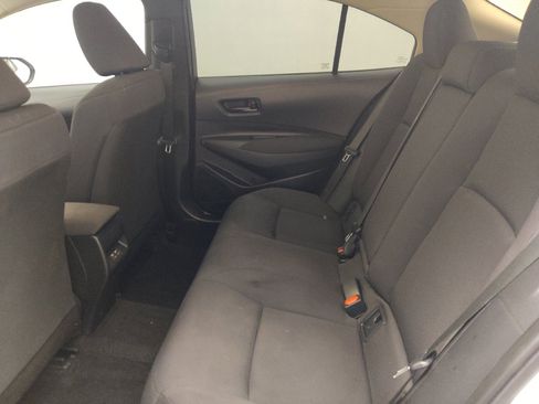 Used 2025 Toyota Corolla LE FWD image 18