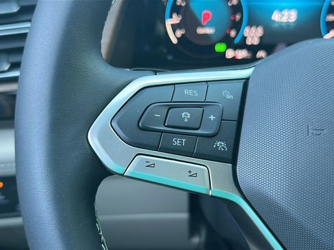 New 2026 Volkswagen Atlas SE image 24