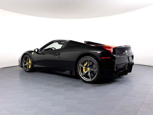 Used 2015 Ferrari 458 Speciale A image 10