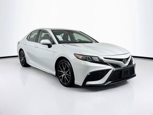 Certified 2023 Toyota Camry SE FWD image 8