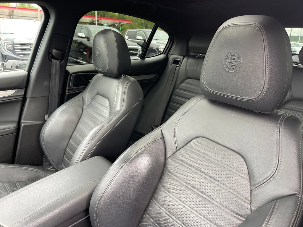 Used 2018 Alfa Romeo Stelvio Ti Sport AWD/4WD image 14