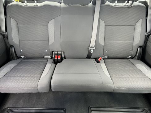 Used 2025 Chevrolet Silverado 2500 LT w/ Convenience Package image 17