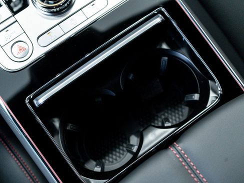 New 2025 Bentley Flying Spur Plug-In Hybrid image 34