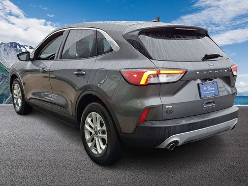 Used 2022 Ford Escape SE w/ Convenience Package image 4