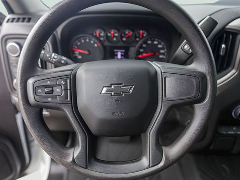 Used 2025 Chevrolet Silverado 1500 Custom Trail Boss w/ LPO, Dark Essentials Package AWD/4WD image 13
