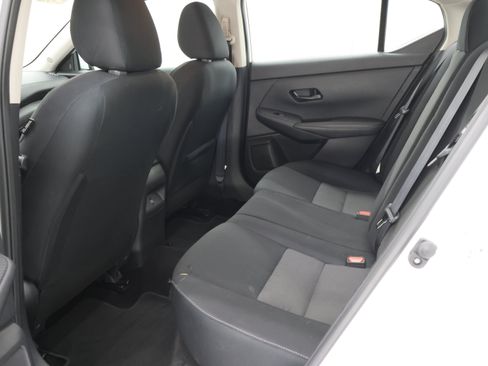Used 2024 Nissan Sentra SV FWD image 7
