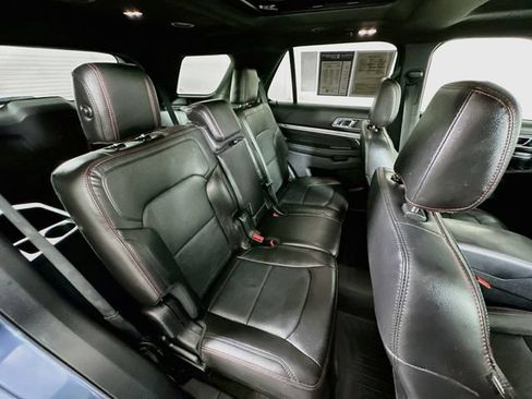 Used 2018 Ford Explorer Sport w/ Equipment Group 401A AWD/4WD image 34