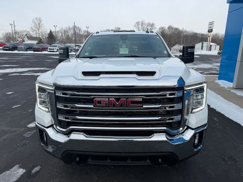 Used 2023 GMC Sierra 3500 SLE w/ SLE Convenience Package image 8