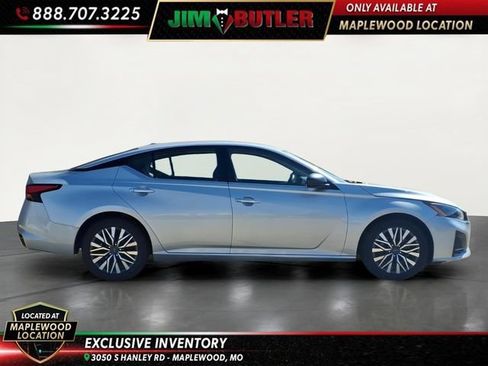 Used 2024 Nissan Altima 2.5 SV FWD image 5