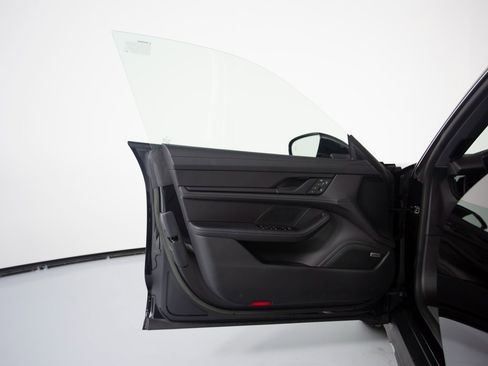 Certified 2023 Porsche Taycan 4S image 15